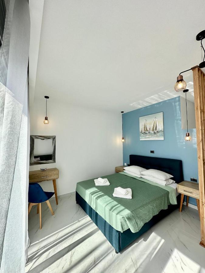 Royal Luxury Studios Archangelos  Exteriör bild