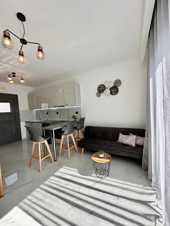 Royal Luxury Studios Archangelos  Exteriör bild